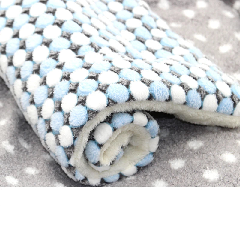 Large Size Flannel Dog Bed Thicken Cat Bed Sleeping Mat Dog Mat Blanket For Puppy Kitten Dog Bed Rug for Small Medium Large Dog